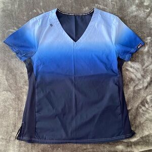 Koi ombre scrub top